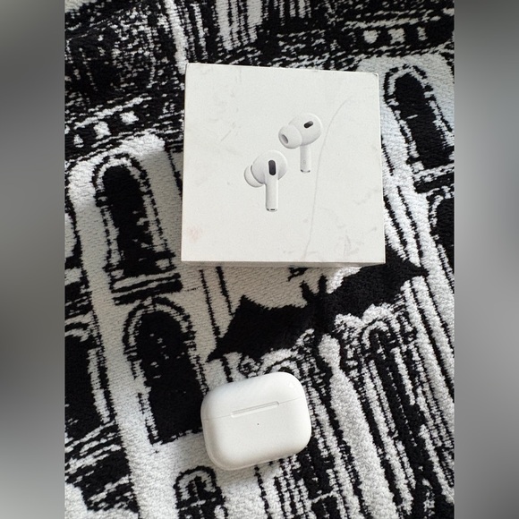 Apple AirPods Pro 2